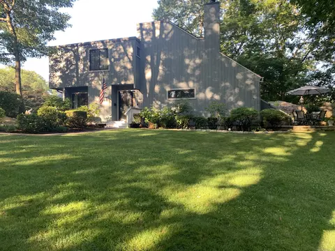 501 Plymouth Colony #501, Branford, CT 06405