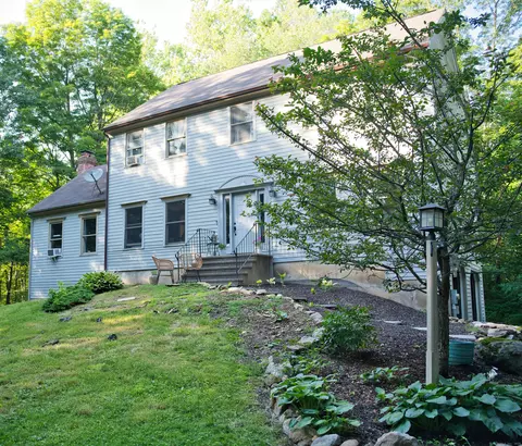 216 Hulls Hill Rd, Southbury, CT 06488