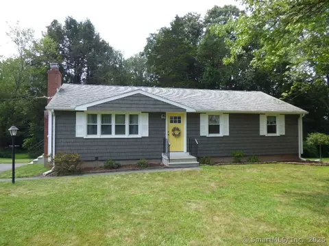 18 Crest Rd, Southington, CT 06489