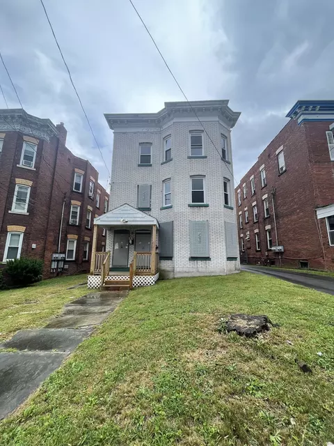 113 Shultas Pl, Hartford, CT 06114