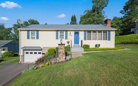 103 Emily Ln, Bristol, CT 06010