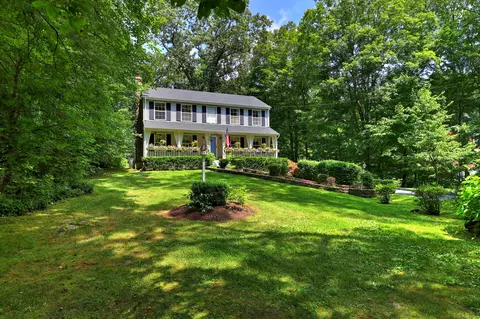 188 Jockey Hollow Rd, Monroe, CT 06468