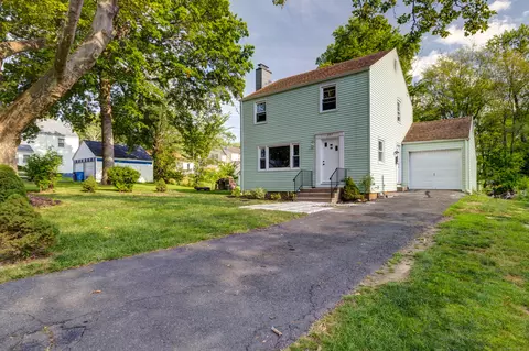 297 Branford St, Hartford, CT 06112