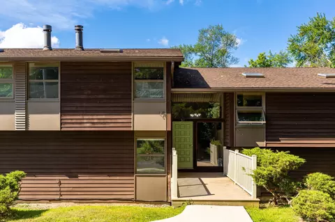 91 Country Squire Dr # C, Cromwell, CT 06416