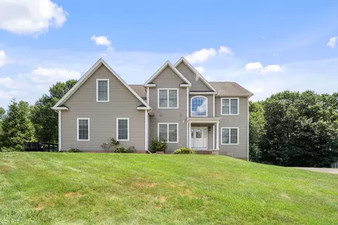 18 Butternut Dr, Cromwell, CT 06416
