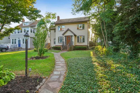 60 Townsend Ave, New Haven, CT 06512
