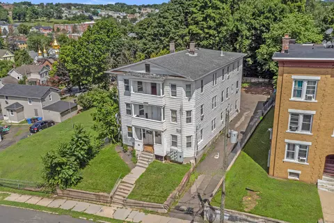 14 Beatty St, New Britain, CT 06051