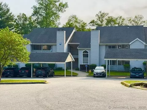 23 Chase Oak Ct #16, Groton, CT 06340