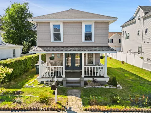 168 Kings Hwy, Milford, CT 06460