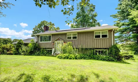 251 Gilead St, Hebron, CT 06248