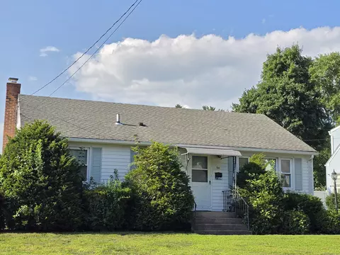 94 Lydall Rd, East Hartford, CT 06118