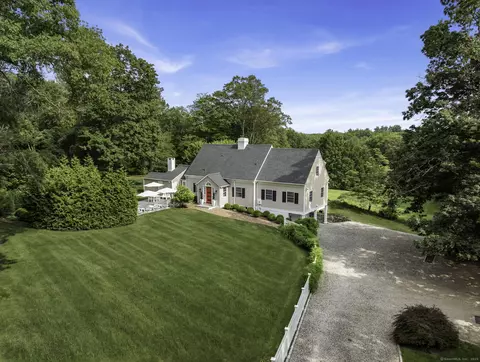 5 River Rd, Weston, CT 06883 photo 1