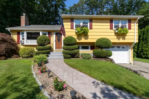 199 Boretz Rd, Colchester, CT 06415