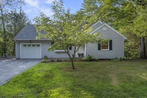 1 Laurel Hill Dr, Woodstock, CT 06282