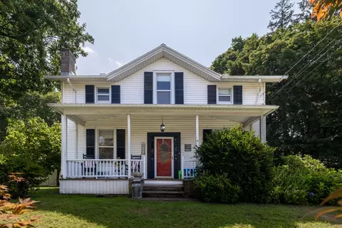 583 Main St, Plantsville, CT 06479