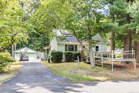 88 Old Black Rock Tpke, Fairfield, CT 06824