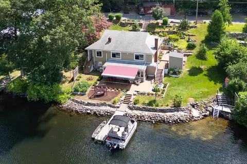 38 E Shore Rd, Ellington, CT 06029