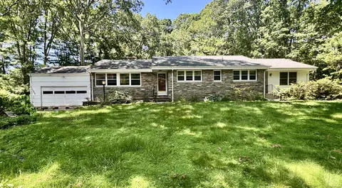 15 Highland Rd, Mansfield, CT 06250