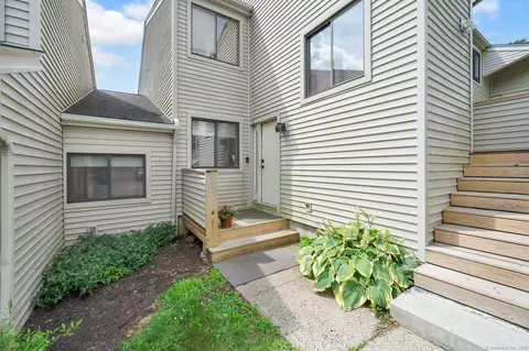 290 Brittany Farms Rd #B, New Britain, CT 06053