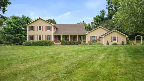 147 Brushy Hill Rd, Newtown, CT 06470