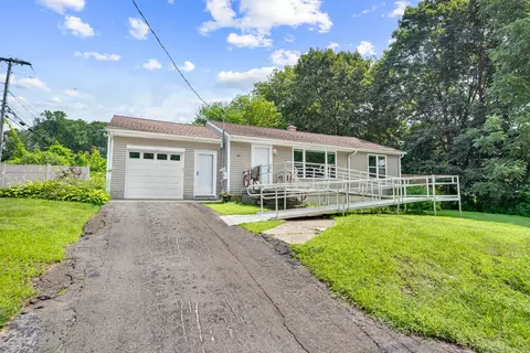 30 National Ave, Waterbury, CT 06705