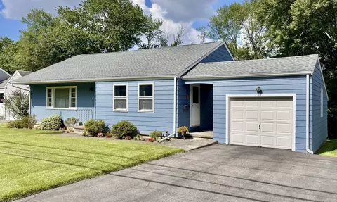498 North St, Milford, CT 06461