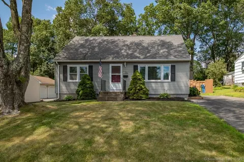 41 Brace Ave, Bristol, CT 06010