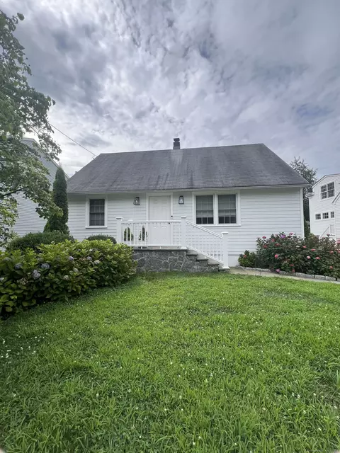 23 Cherry St, Darien, CT 06820