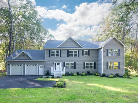 43 Moose Hill Rd, Trumbull, CT 06611