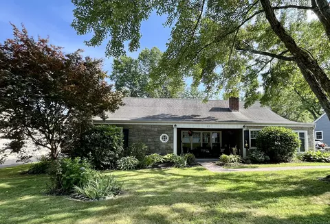 83 Haynes Rd, West Hartford, CT 06117