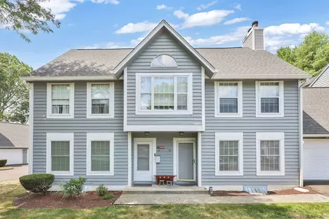 30 Hawley Gln, Stratford, CT 06614