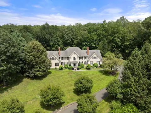 62 Sherwood Dr, Easton, CT 06612