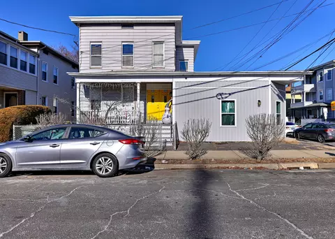 315 Nichols St, Bridgeport, CT 06608