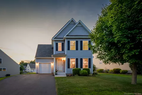 33 Elizabeth Ln #33, Vernon, CT 06066