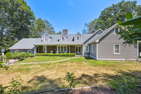 1 Lake Louise Dr, Westbrook, CT 06498