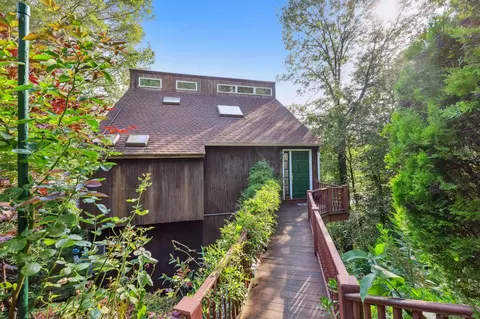 175 Stony Creek Rd, Branford, CT 06405