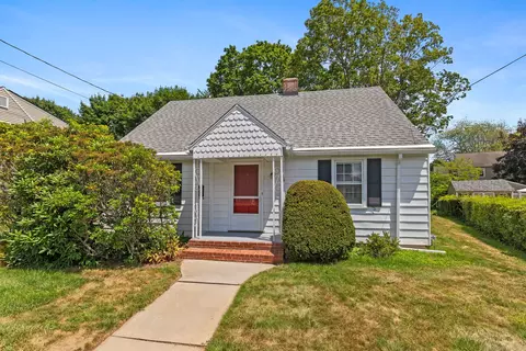 46 Princeton St, West Hartford, CT 06110