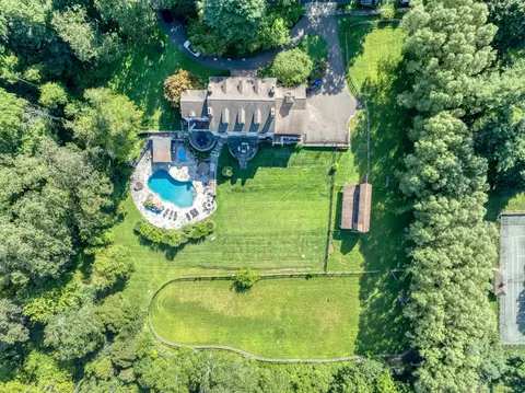 85 Spring Valley Rd, Ridgefield, CT 06877