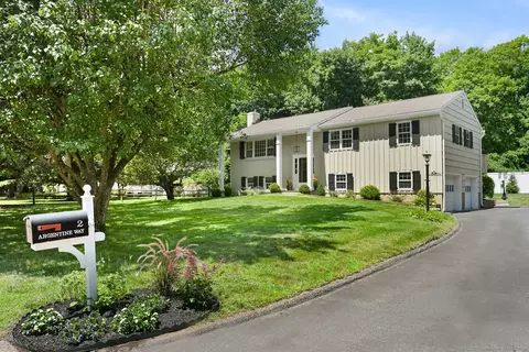 2 Argentine Way, Norwalk, CT 06850
