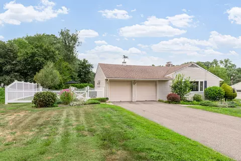 403 Juniper Ln, Cheshire, CT 06410