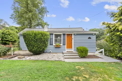 13 Marshall Ave, Trumbull, CT 06611