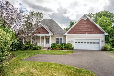 139 Thistle Pond Dr #139, Bloomfield, CT 06002