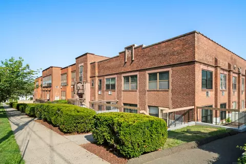 201 College St #25, Middletown, CT 06457