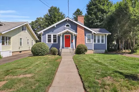 52 Robbins Dr, Wethersfield, CT 06109