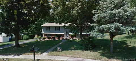 24 Skyline Dr, East Hartford, CT 06118