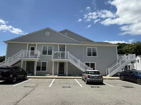 136 Meridian St #103, Groton, CT 06340