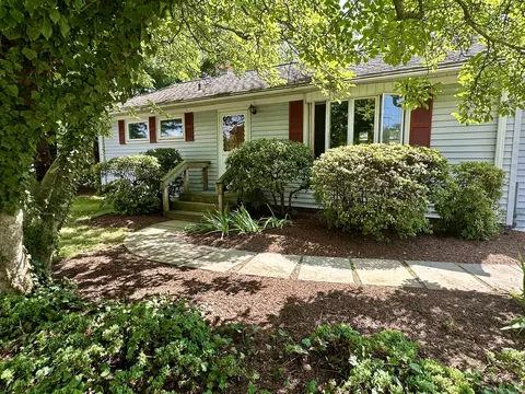 483 Merwin Ave, Milford, CT 06460