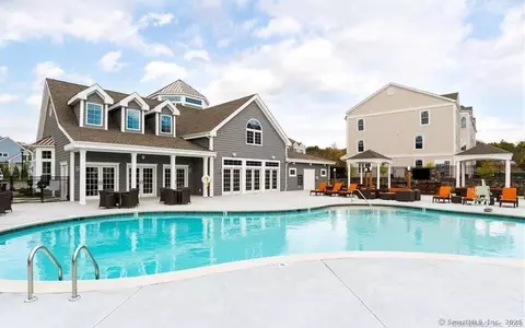 201 Copper Square Dr #201, Bethel, CT 06801