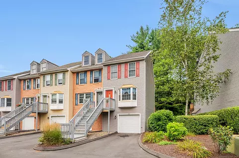 1275 Winsted Rd #105, Torrington, CT 06790