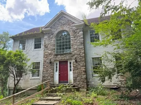 173 Railtree Hill Rd, Woodbury, CT 06798